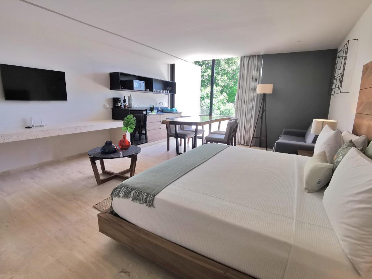Luxury Suite with Garden View Private Balcony