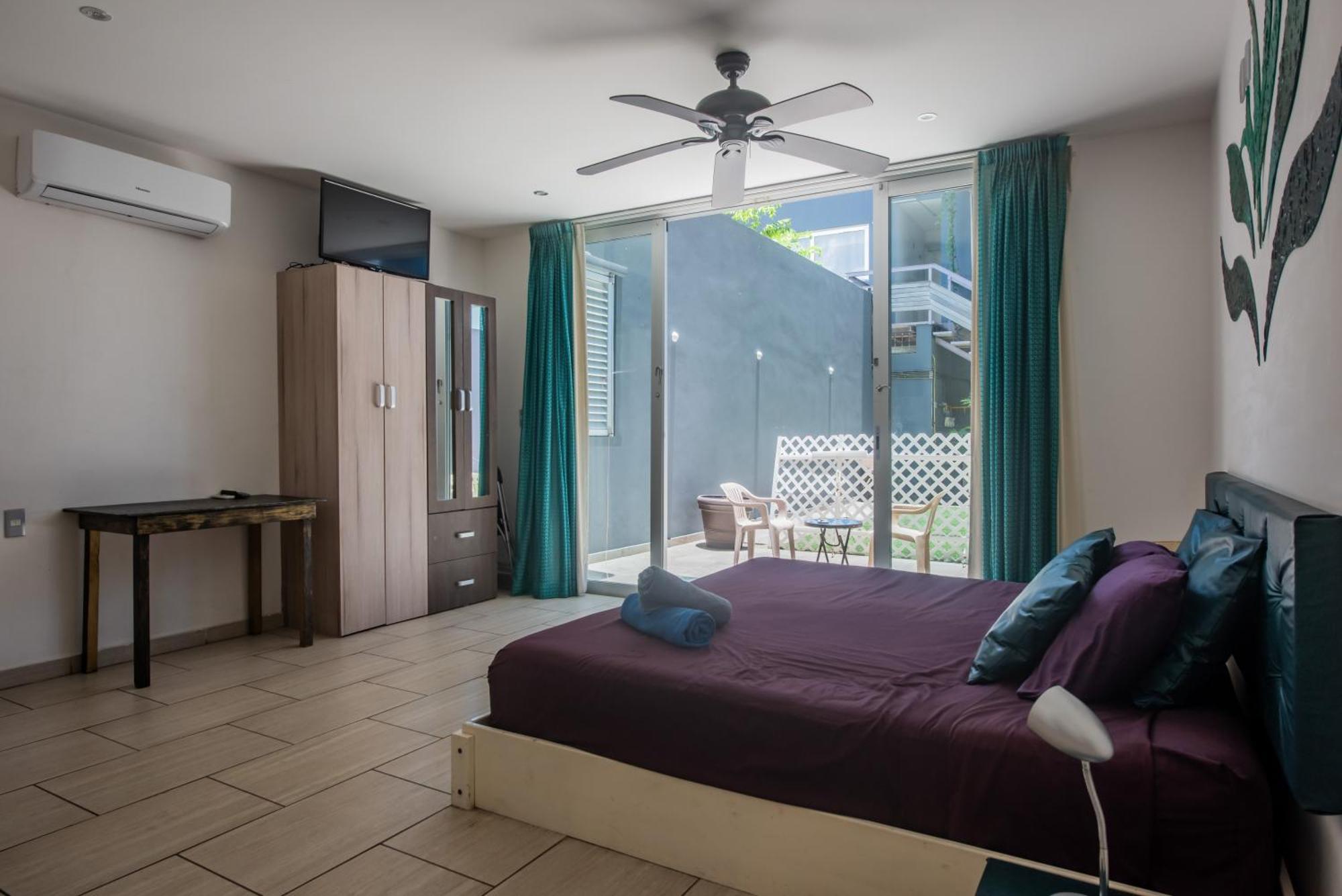 Studio with Garden View,1556780410:JPEG