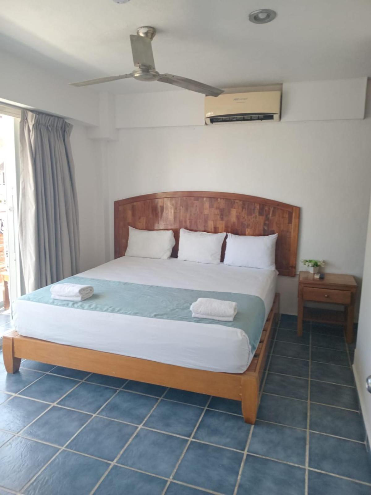 Apartamento con balcón
