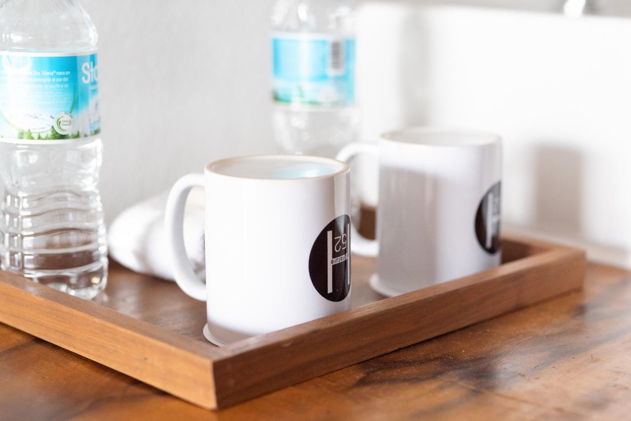 Deluxe King Room with Balcony,670135512:JPEG