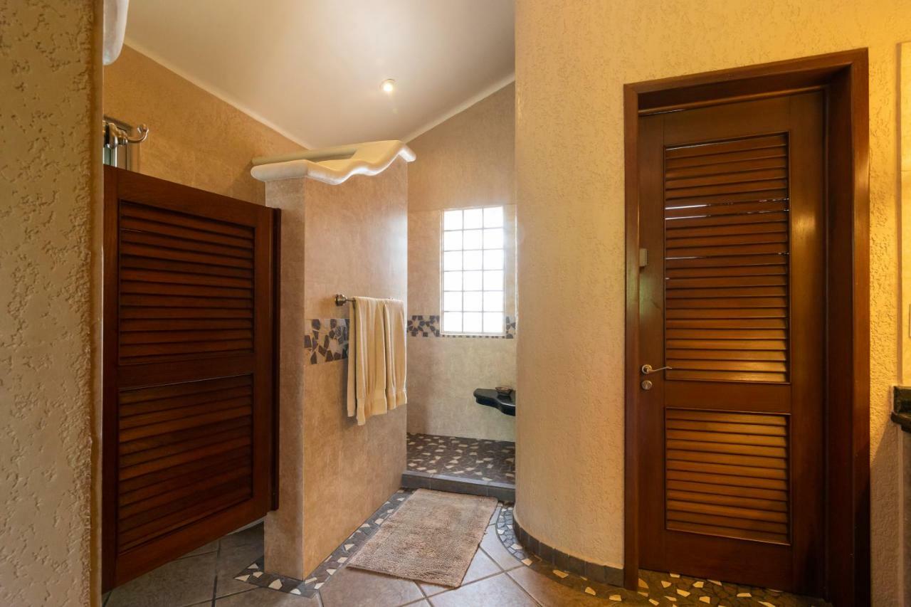 Villa Deluxe