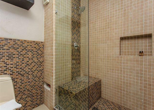 Apartment,863240258:JPEG