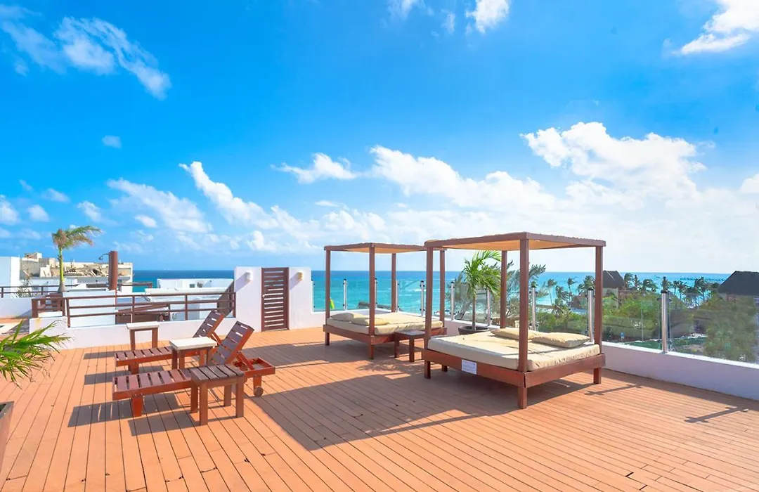 Condo Lolo - Coco Beach Oceanview Luxury Beachfront - At Casa Del Mar Condos-1