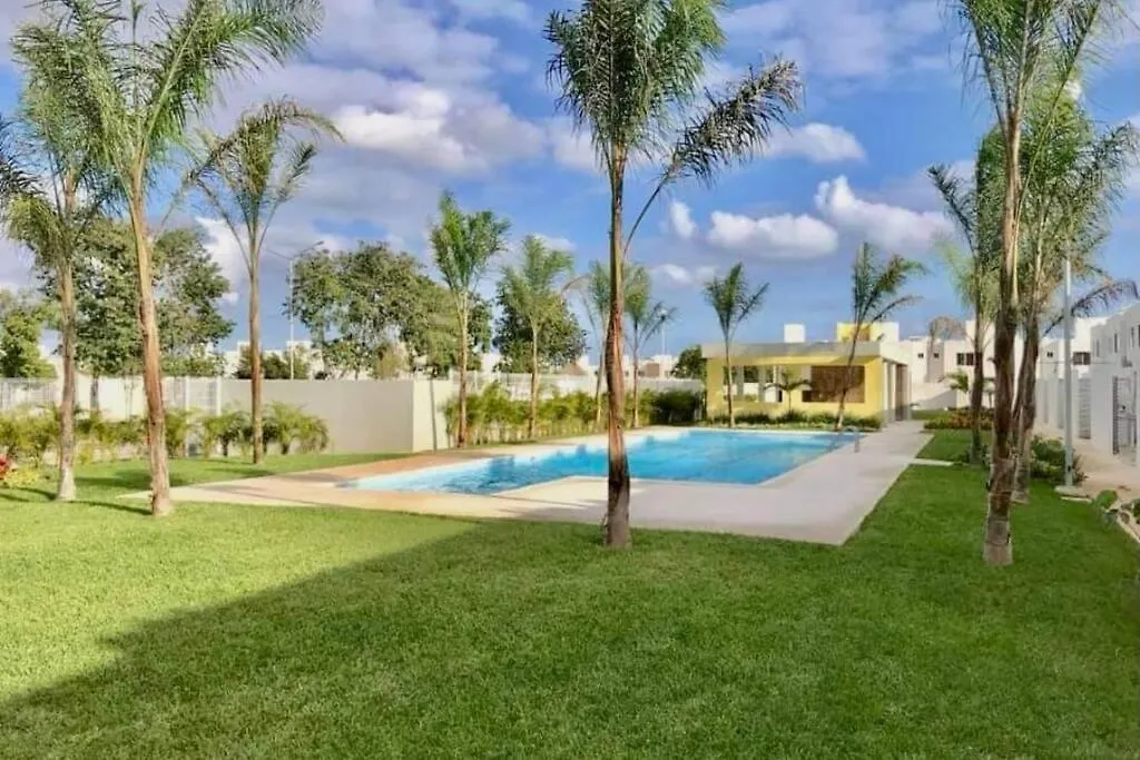 Many'S Beach House-1