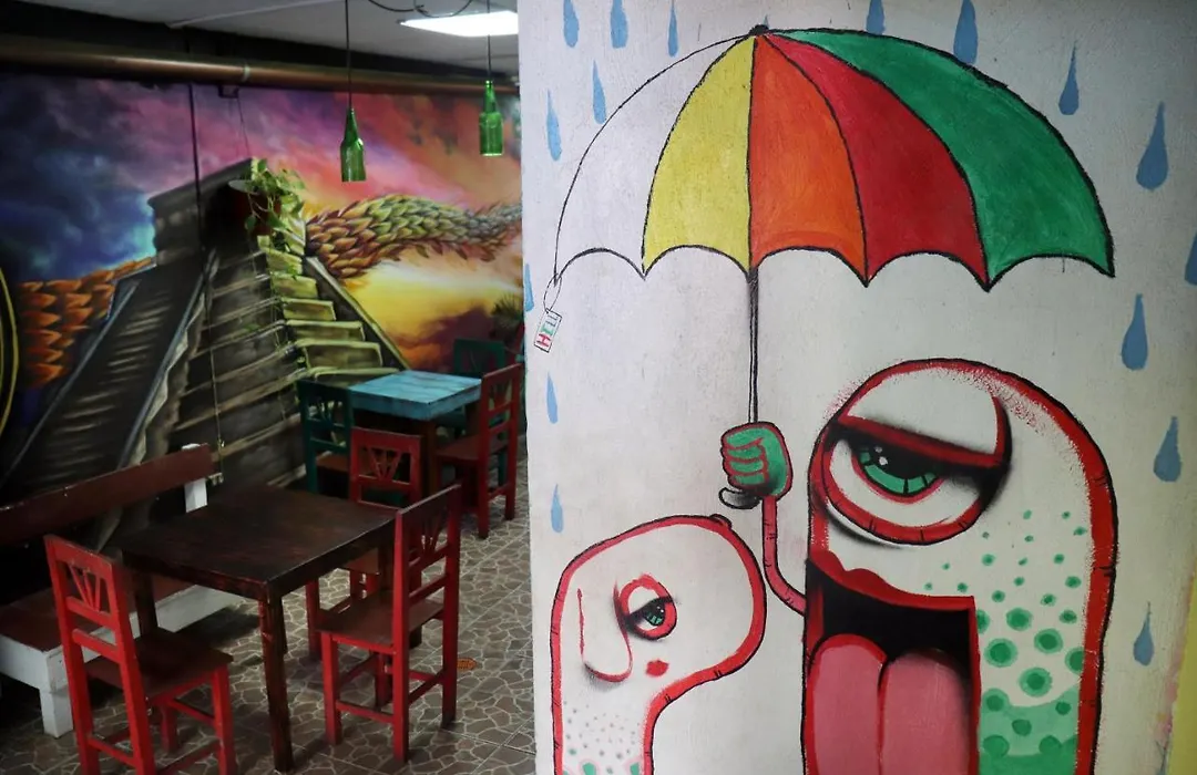 Tres Mundos Hostel-1