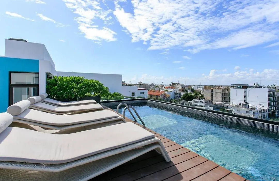 Luxurious And Exclusive Apartment Near The Beach.-1