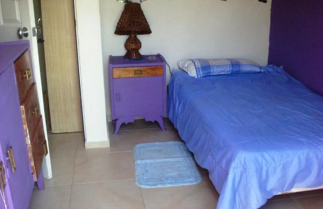 Acogedora Casa En Playa Del Sol-1