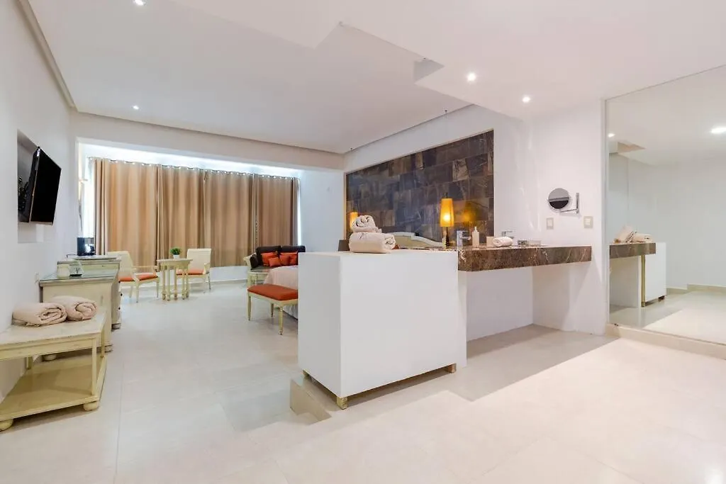 Cozy & Super Spacious Suite Colibri Playa D.Carmen-1