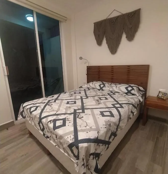 Cozy Apartment 10 Minutes Away Of The Beach And 5Th Avenue + Wifi-1