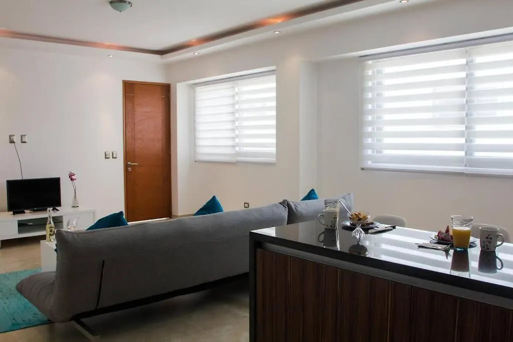 Moderno Departamento, Ubicado En El Corazon De Playa Del Carmen-1