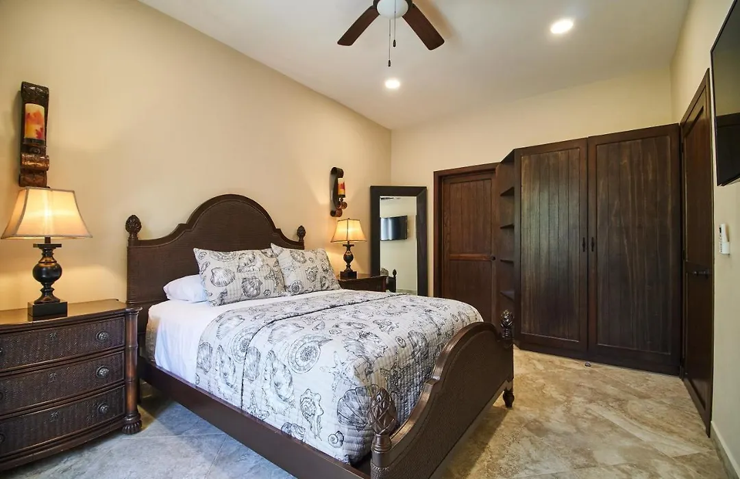 Rustic & Fantastic Apartment Playa Del Carmen Sunbeds, Pool, Lounge Area & Grill-1