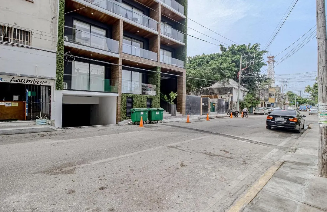 Studio 201 At Midtown Playa-1