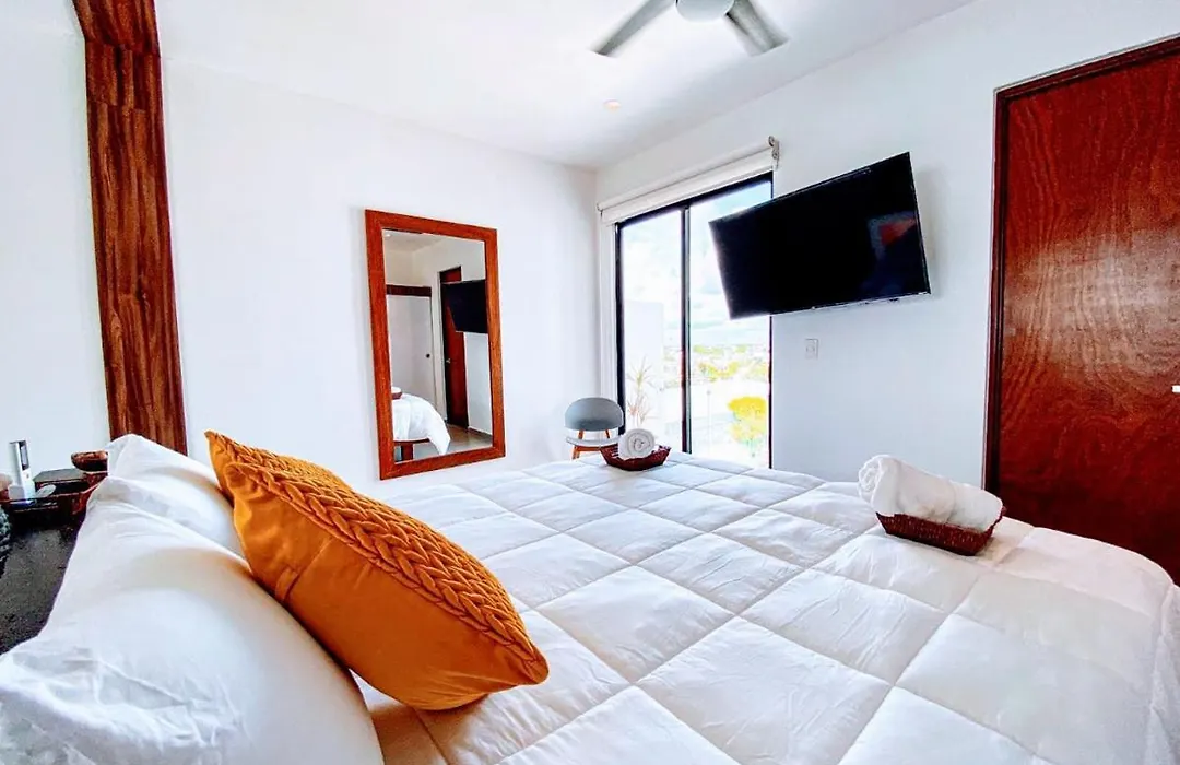 Cosmos 42 - New Modern Studio Close To The 5Th Av & The Beach-1