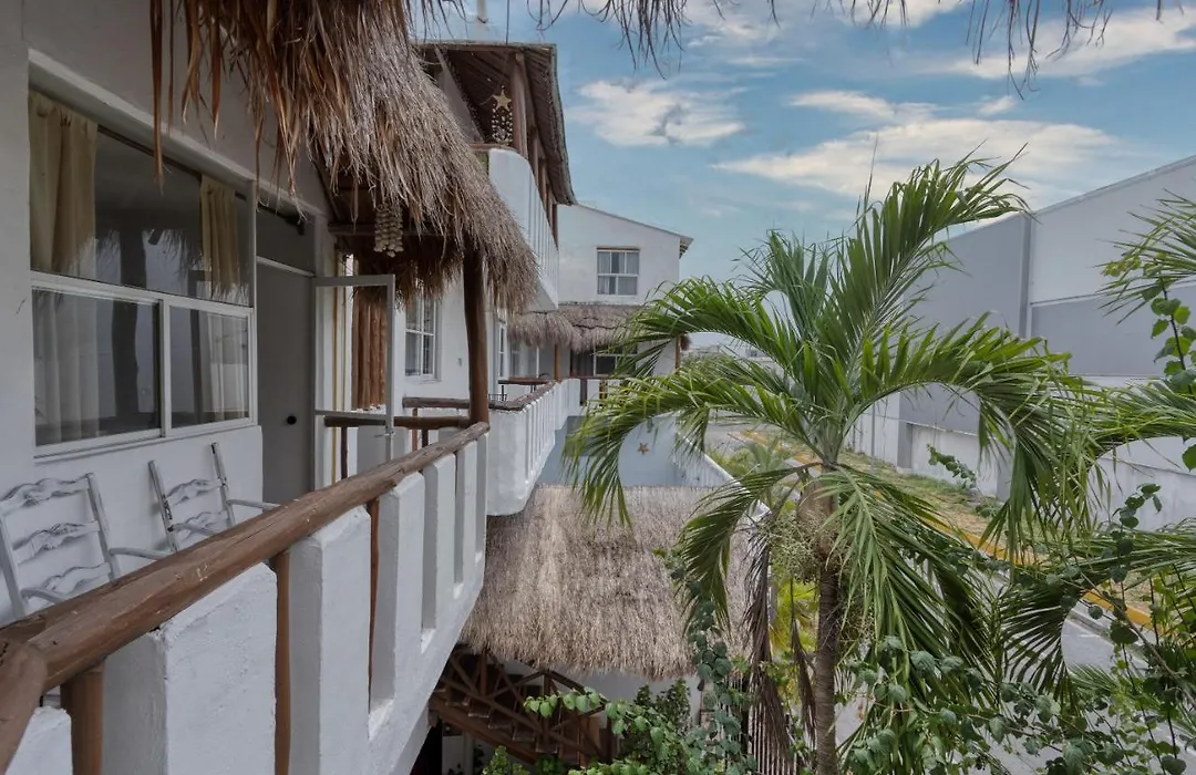 Simply Comfort Stylish Las Palmas Apartments With Pool-1