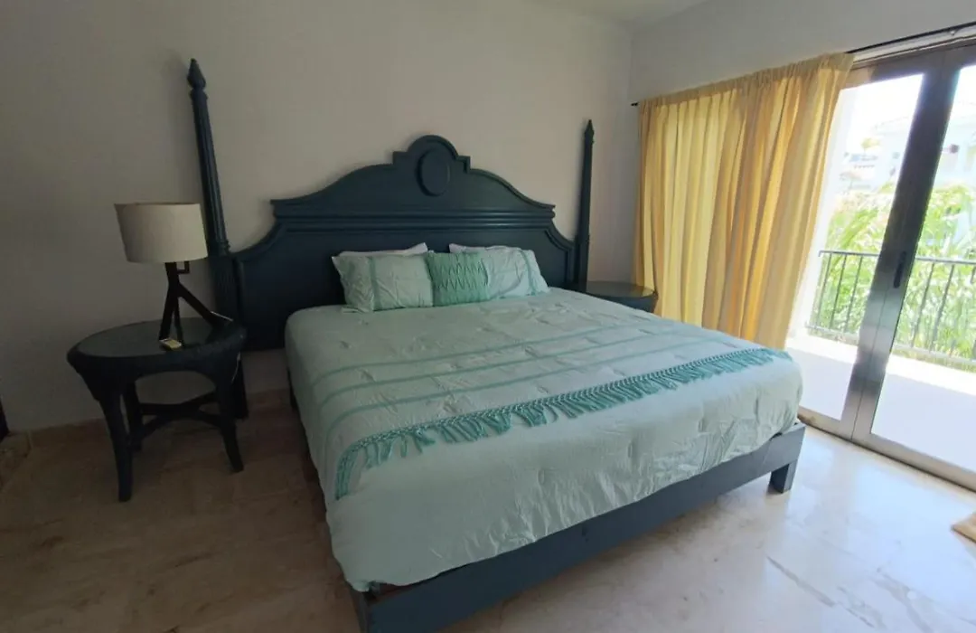Pent-House En Paseo Del Sol, Coral 303-1