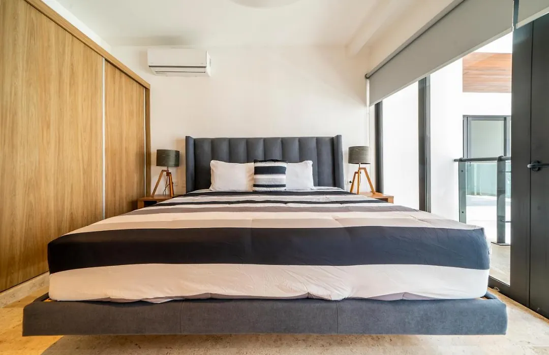 Central Condo With 2 Bedroom Rooftop & Pool At Ipana, Icaro-1