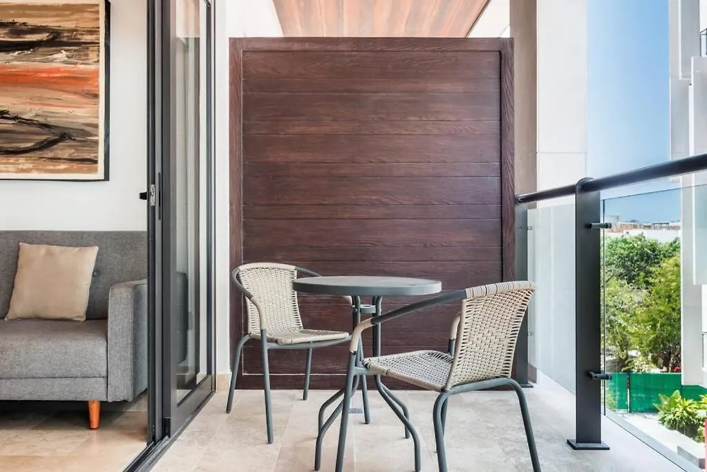 1Br In Central Location, 100Mb Wifi, Condo Ipana-1