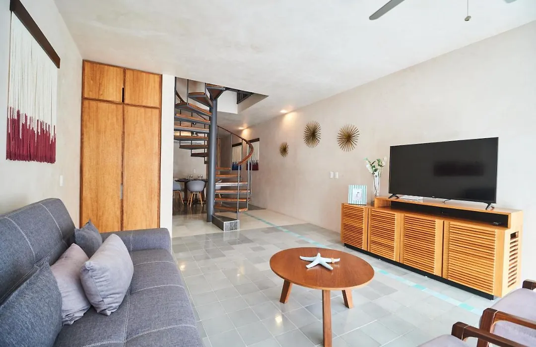 Stunning Two-Level Apartment Playa Del Carmen Infinity Swimming Pool & Rooftop Great Amenities-1