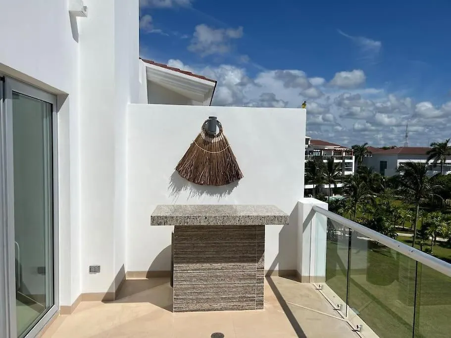 Brand New And Amazing Penthouse!-1