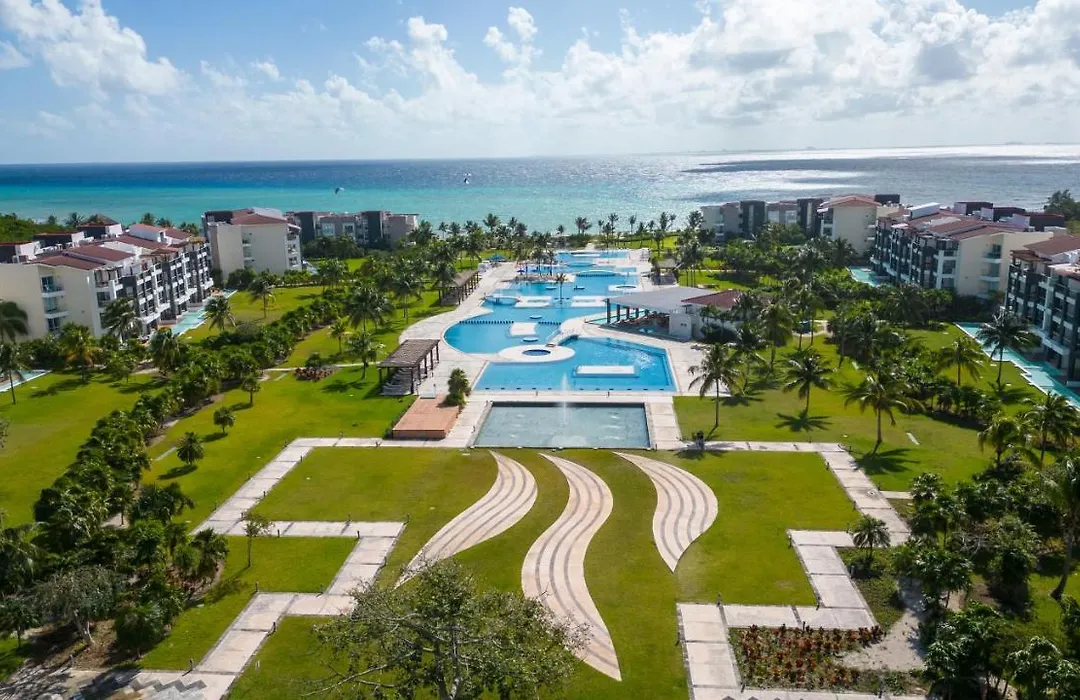 Stunning Ocean Front By Condo Boutique-1