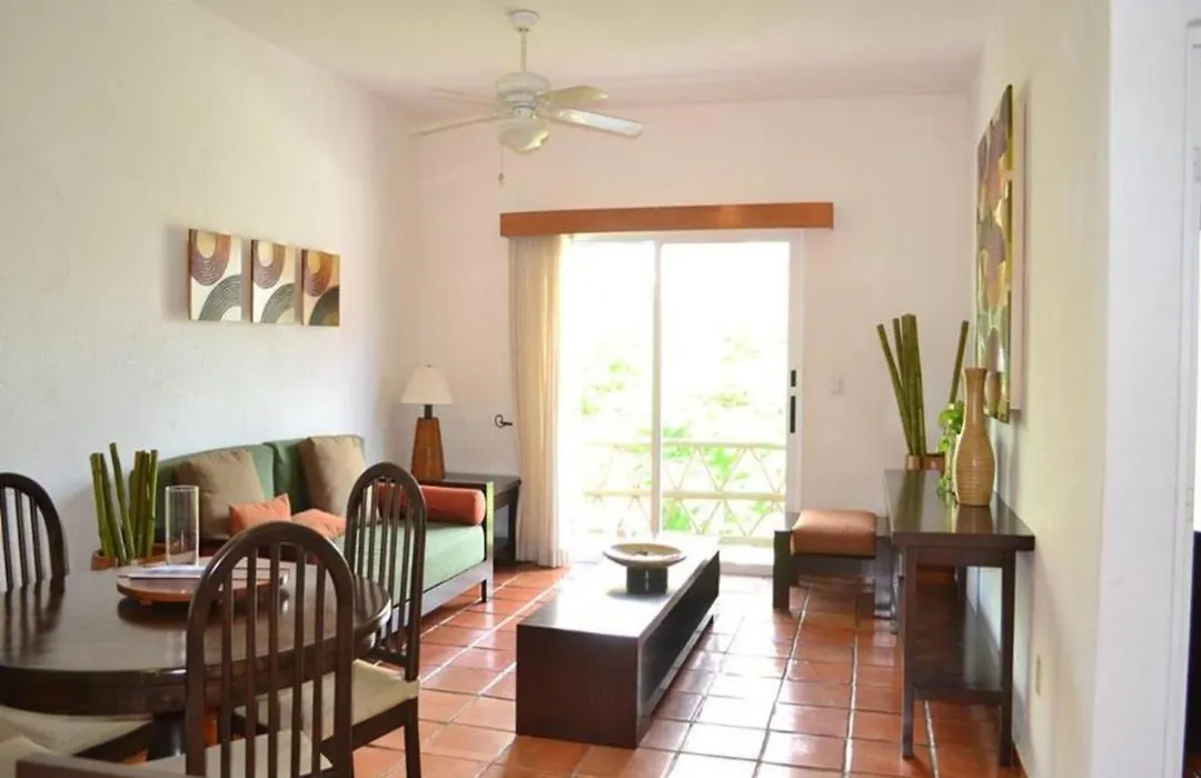 Beautiful Condo On 10Th Av In The Center Of Playa-1