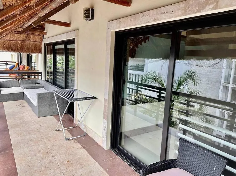Elegante Penthouse De 2 Recamaras En Aldea Thai-1