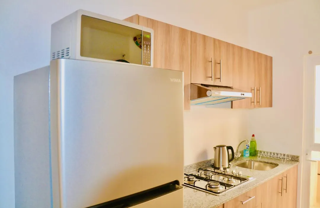 Cozy 2-Bedroom Apartment With Amenities-1