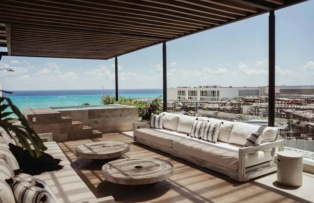 Private Roof Top+Ocean Views+Sleeps 8-1