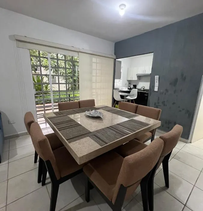 Alojamiento By 10 Pax In Playa Del Carmen P1 Appartement-1