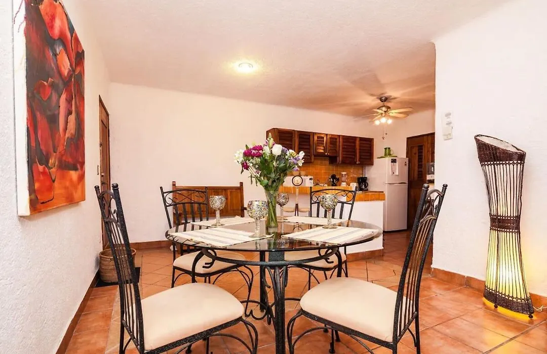 Charming, Gated With Pool, Fast Wifi And Silent-1