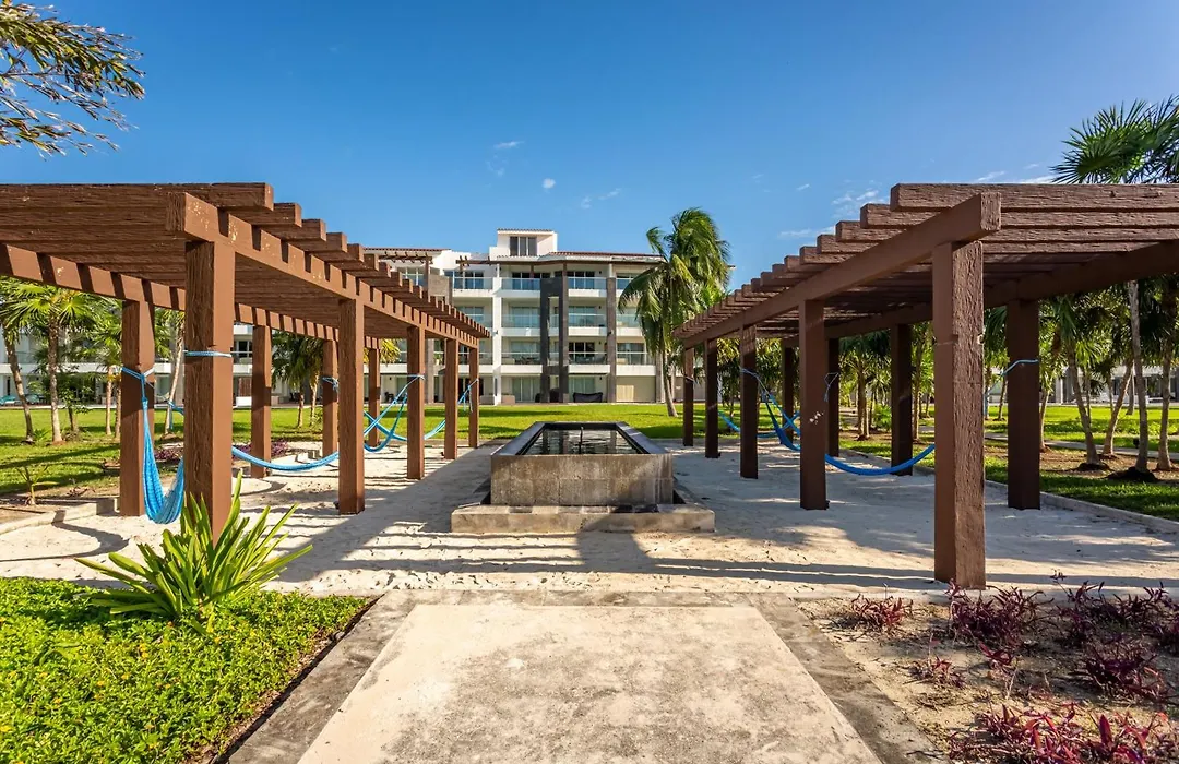 Casa Los Mares Ocean Front Penthouse Condo-1