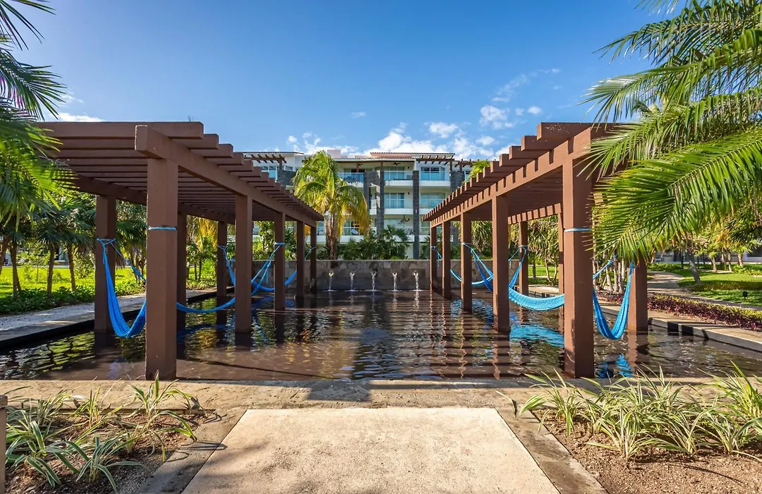 Mareazul Casa Sol Norte Apts-1