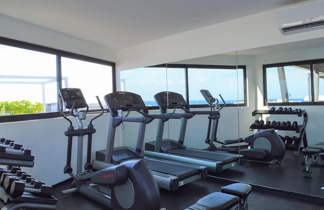 2 Story With Spatub, Oceanview Roof Pool & Gym Onsite-1
