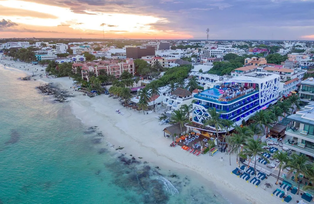 The Carmen Hotel - Ocean Front (Adults Only)-1