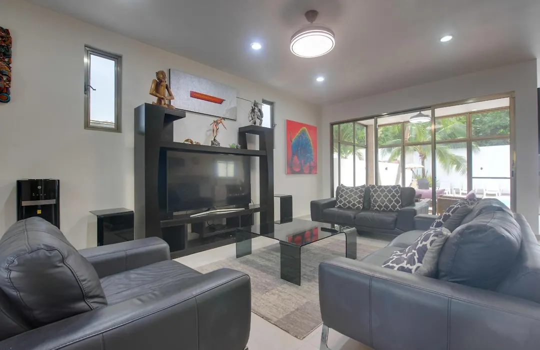 1 Mi To Beach: Luxe Playa Del Carmen Home W/ Pool-1