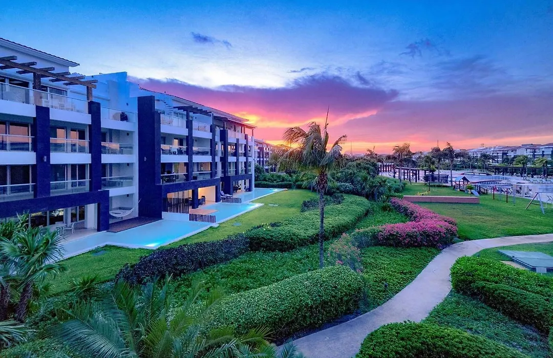 Luxury 3 Bedroom Condo - Beachfront Complex At Mareazul - Buena Vida-1