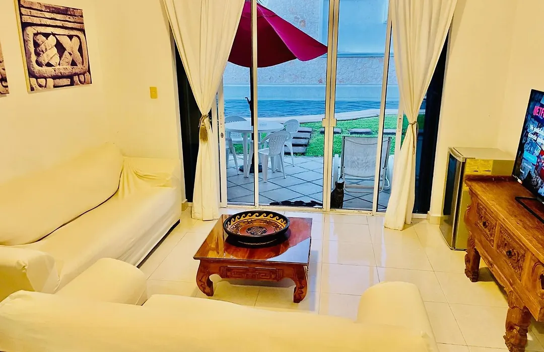 Executive Basic Room With Swimming Pool Air Conditioning And Parking-1