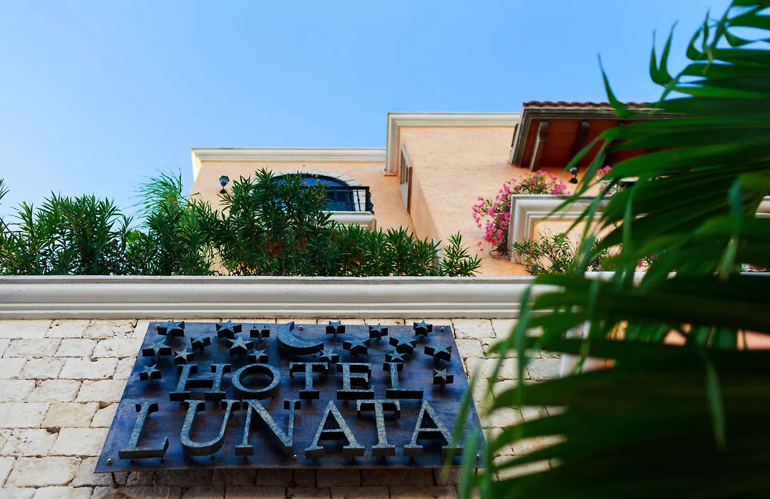 Hotel Lunata - 5Th Avenue (Adults Only)-1