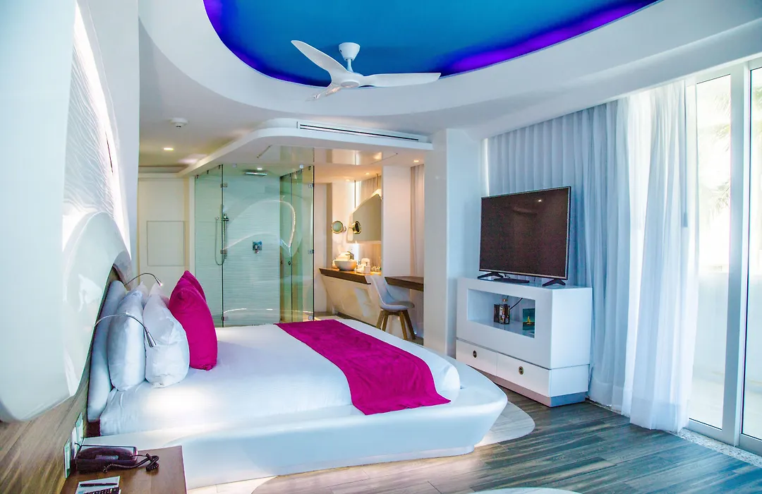 We Uniq Hotel El Carmen Adults Only-1