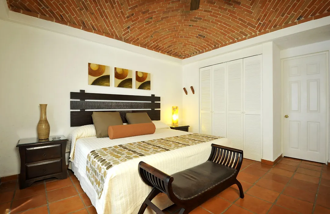 Las Palmas Condominio-1