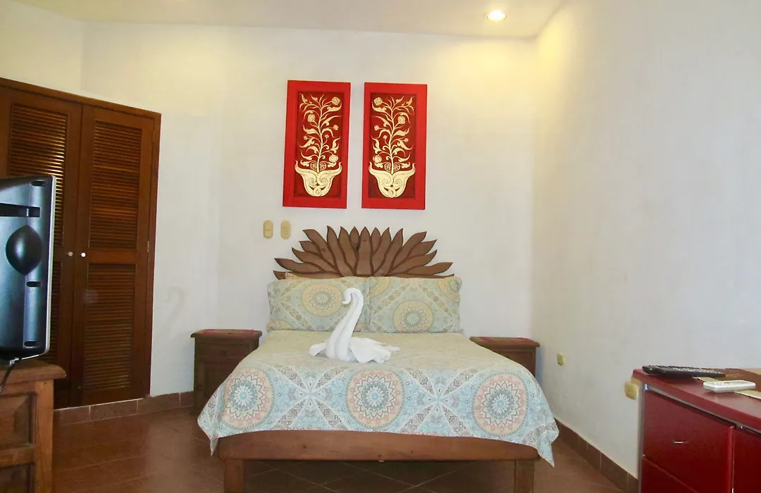 Condo Mariachi By Playa Paradise-1