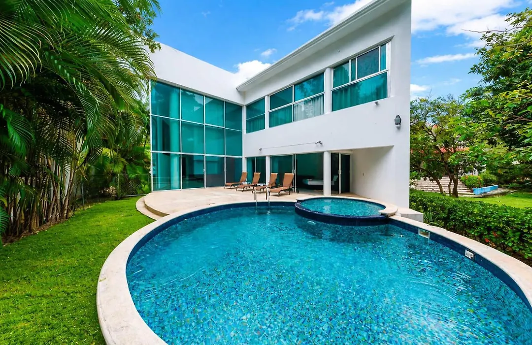 Private Pool Villa, Walk To Beach & 5Th Ave-1