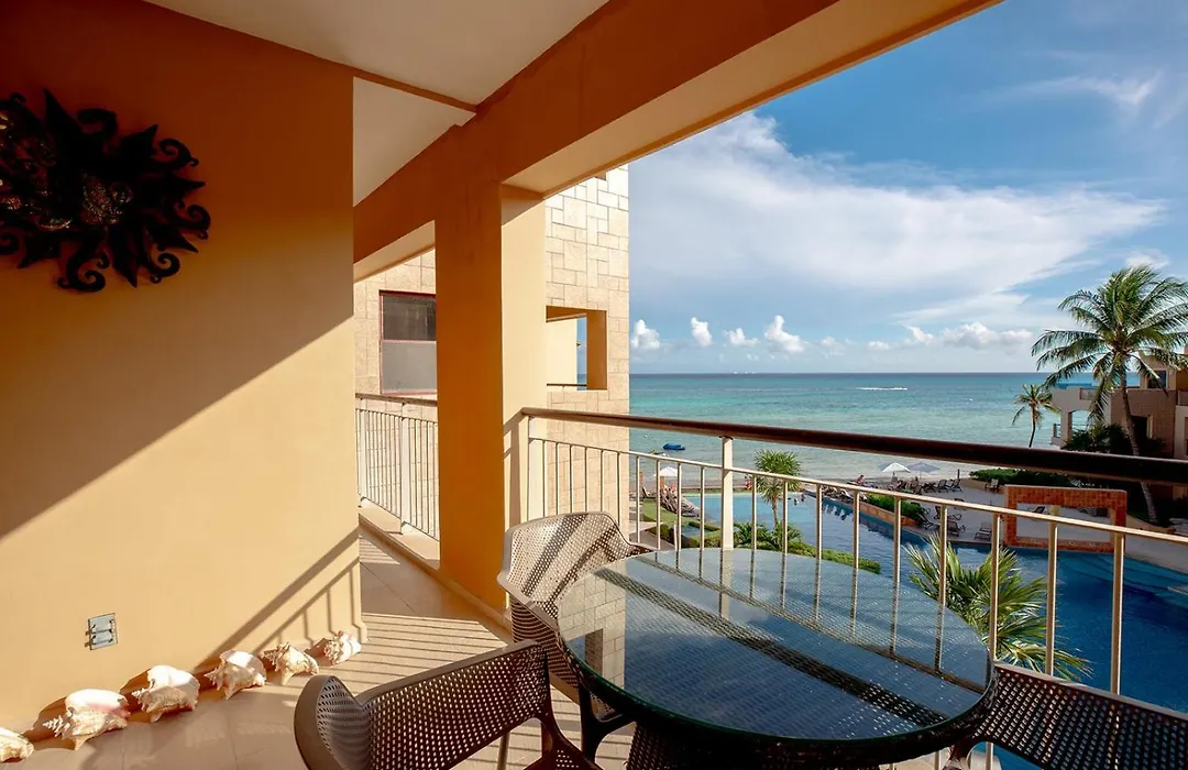 Oceanfront El Faro Surf 302-1