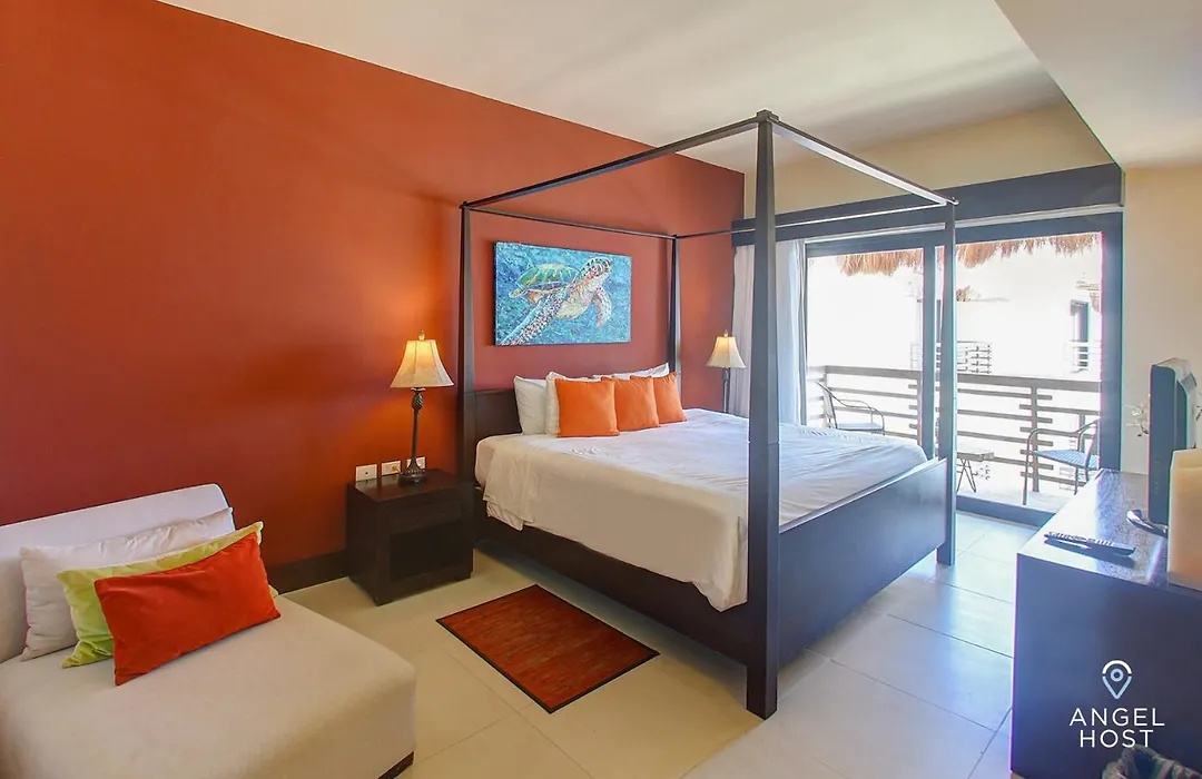 Beachfront Penthouse Oceanview Rooftop And Pool-1