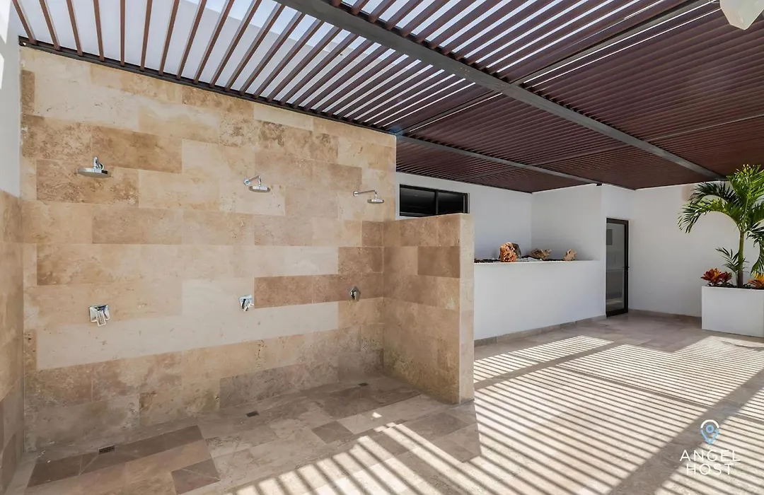 1Br Condo W Pool & Gym-1