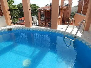 B And B Lux Villa Paraiso-1