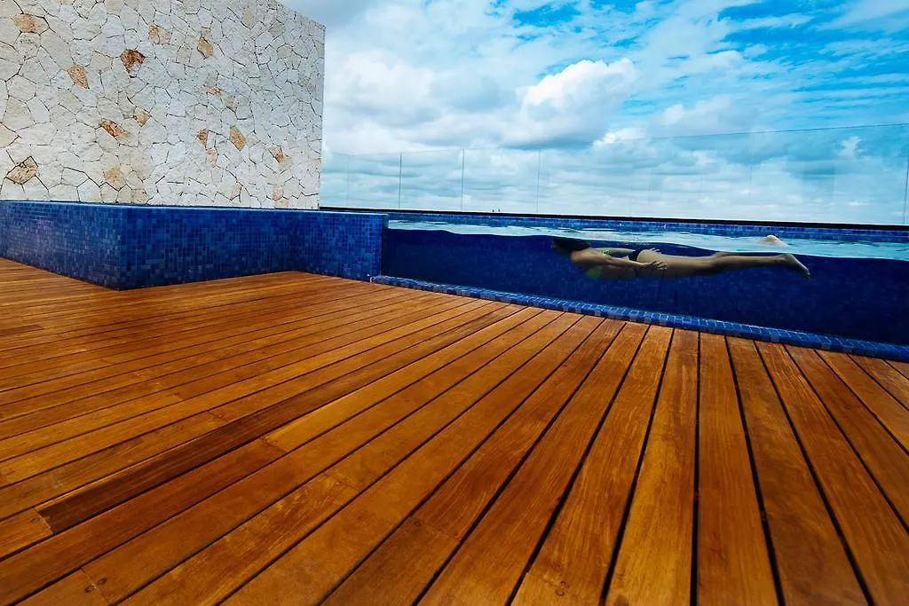 Bright-Colored 2Br Condo At 38Th By Happy Address-1