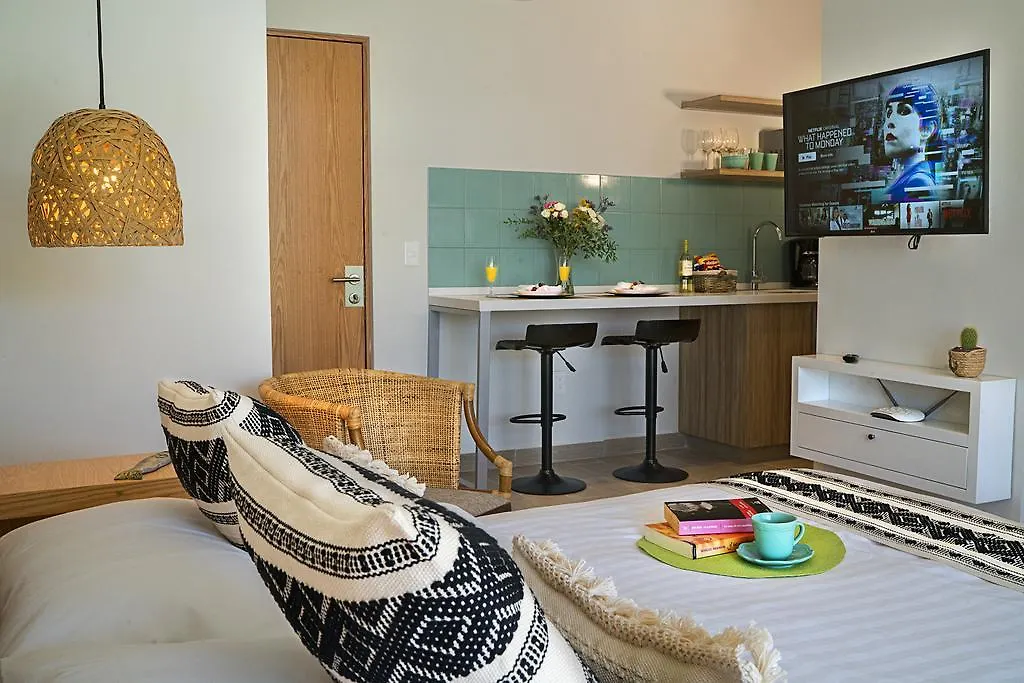 Arrecife Studios I Prime Location Steps To The Beach-1