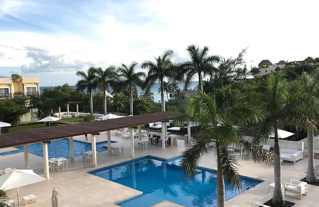 Magia Beachside Condo-1