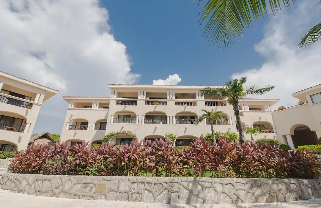 Xaman Ha Condos By Chezplaya-1